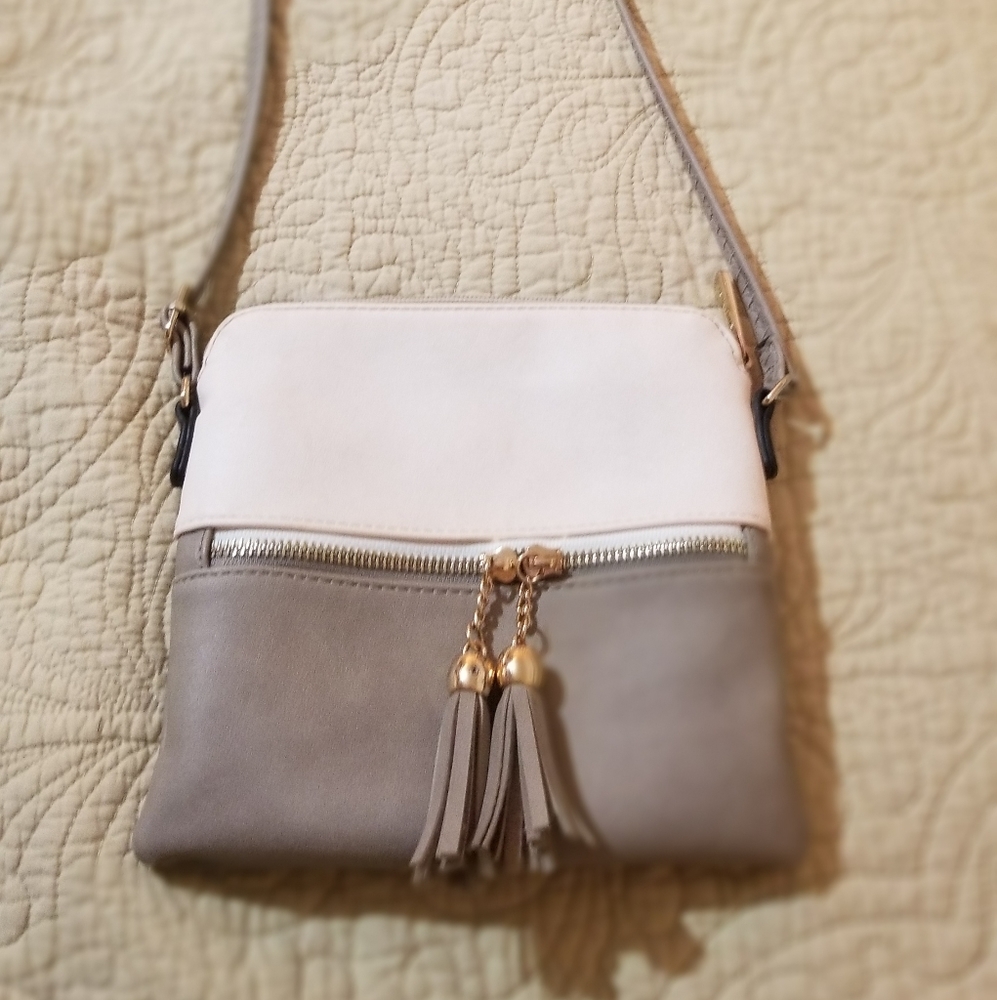 Crossbody purse